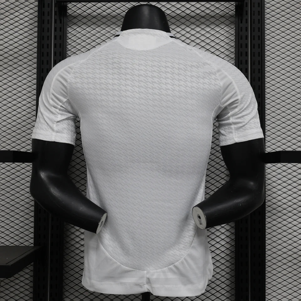 24/25 Real Madrid Home