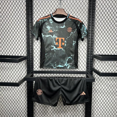 24/25 Bayern Munich Away kids kit