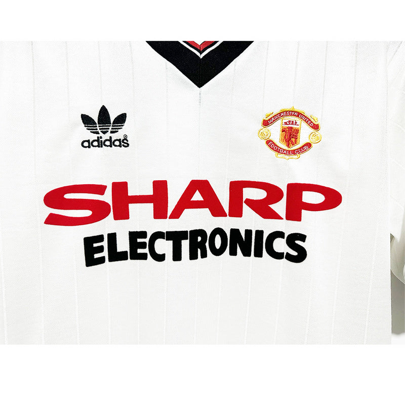 82/83 Retro Manchester United fc away