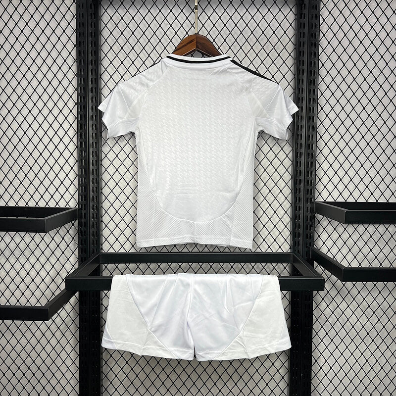 24/25 Real Madrid Home kids kit